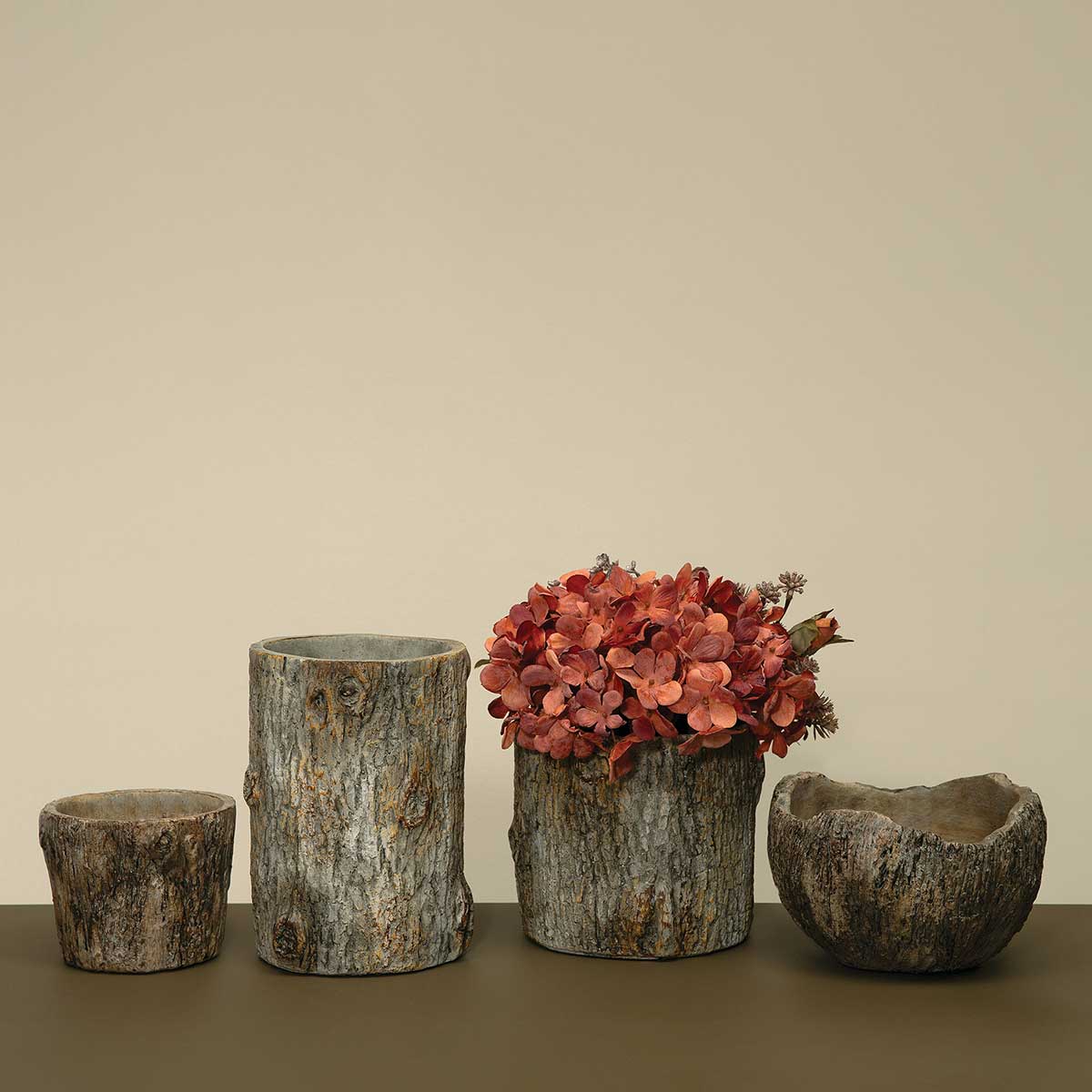 POT BARK SMALL 4.5IN X 3.5IN BROWN CONCRETE