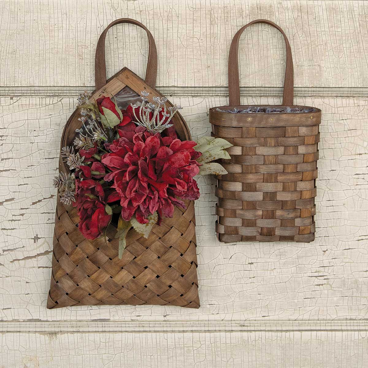 ENVELOPE RATTAN WALL POCKET BROWN WITH HANDLE