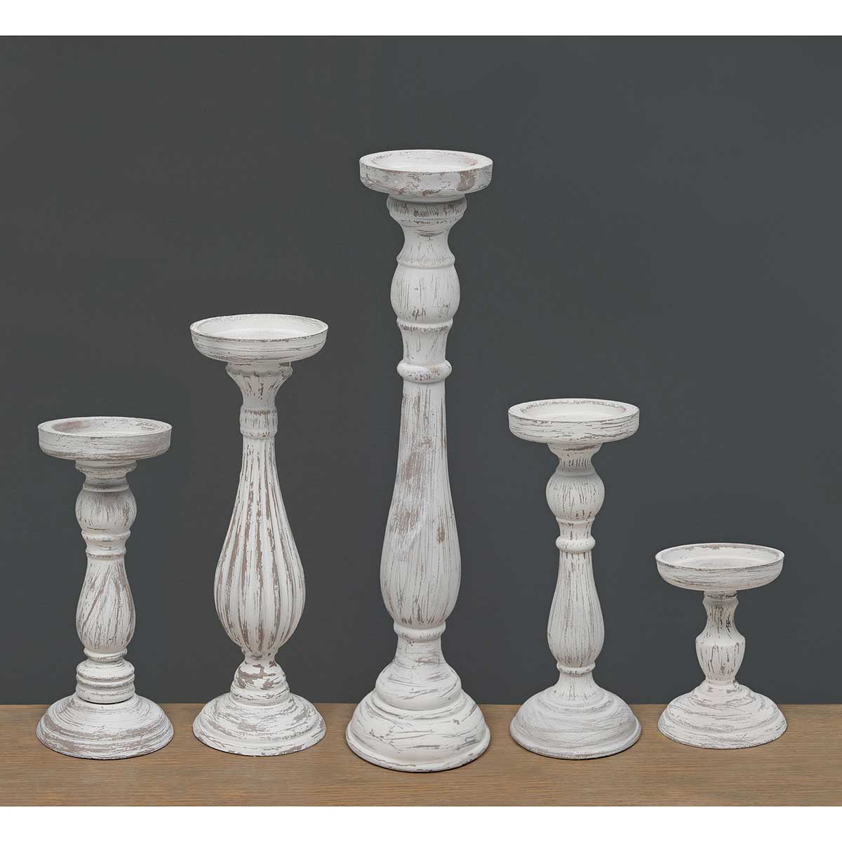 WOOD/MDF CANDLEHOLDER WHITEWASH SMALL 4.25"X9.5"