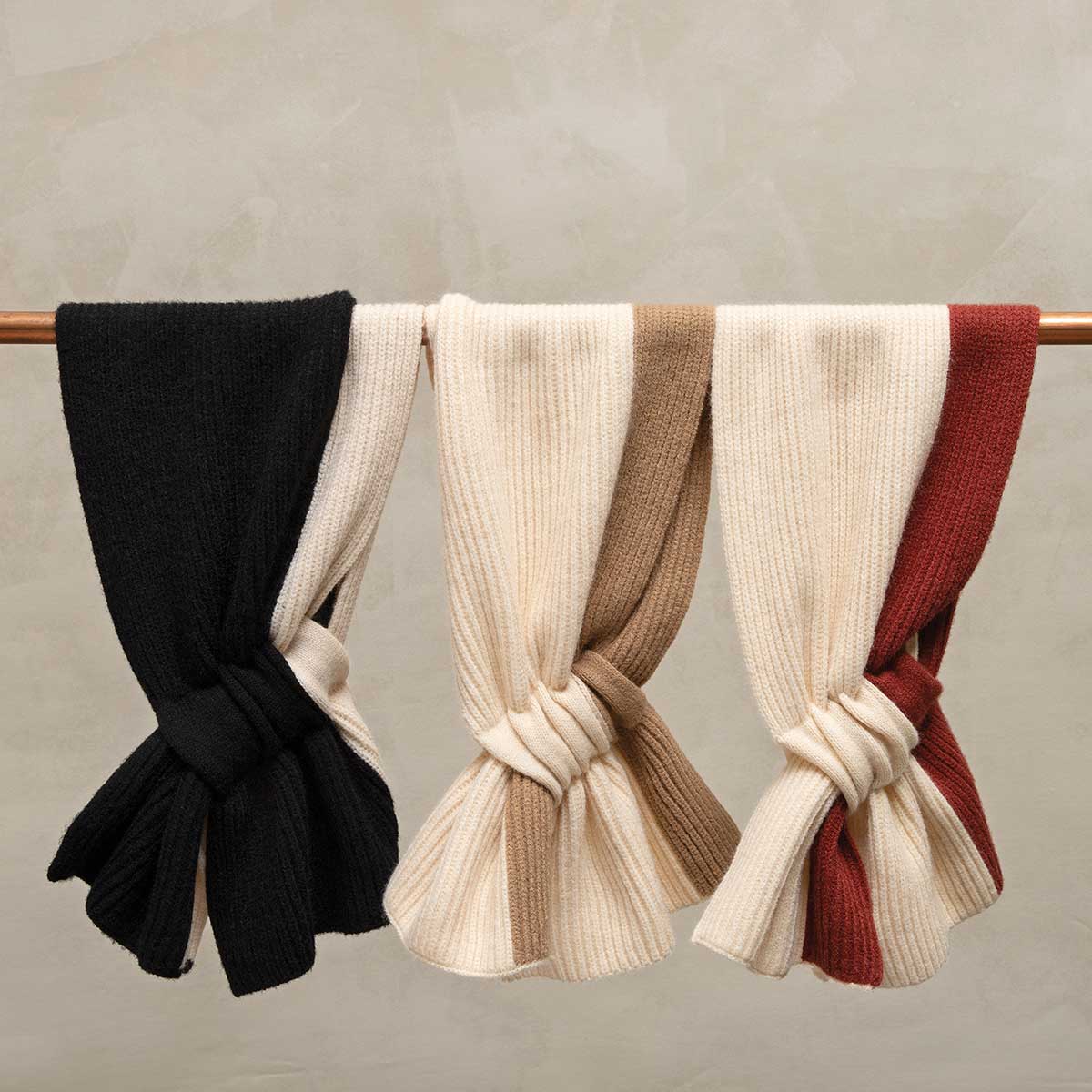 SCARF DOUBLE PULL THROUGH TAN